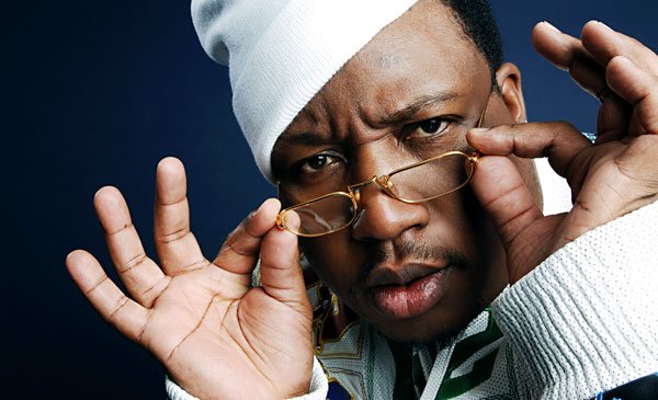 E-40 to release four albums in July, wear glasses