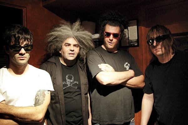Melvins just can't hold in the announcement of their new album, Hold It In! Ew, what's that SMELL?!?