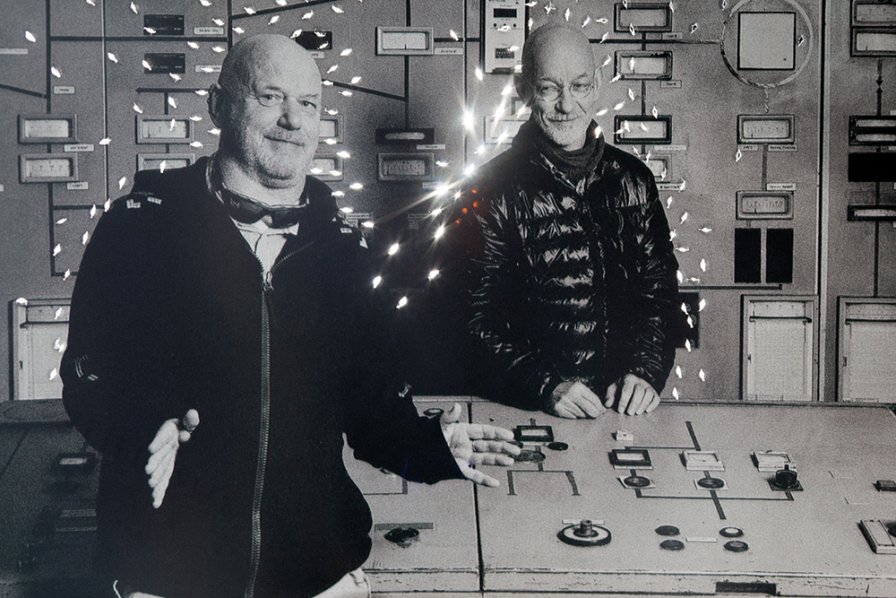 The Orb announce Moonbuilding 2703 AD on Kompakt; ordinarily cloyed and jaded house music fans become overly-excited and get nosebleeds