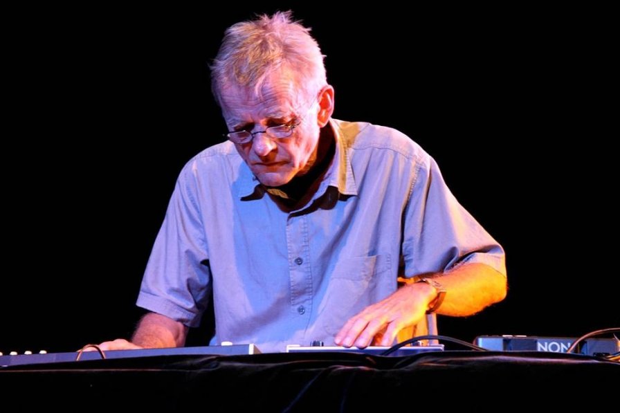 RIP: Dieter Moebius of Cluster, Harmonia