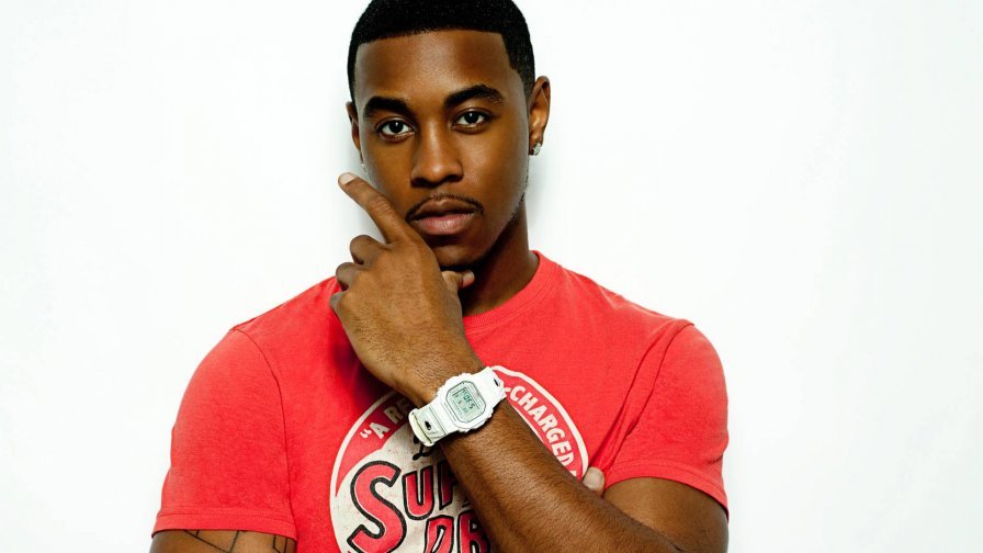 Jeremih drops Chocolate Box EP; I pick it up and eat all chocolate 