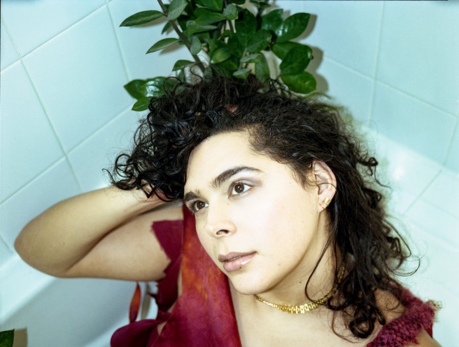 Ariel Zetina to release Shell EP on Head Charge Recordings, is here to help you help yourself