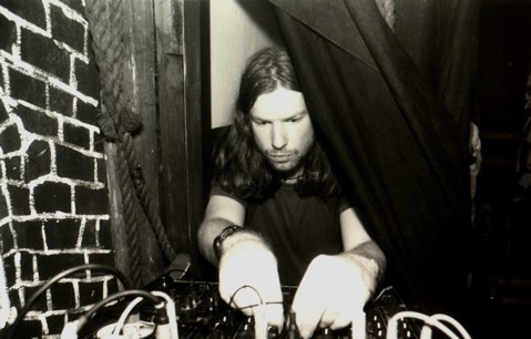 Aphex Twin to play a handful of European Shows this summer, Everybody Dance Party!!