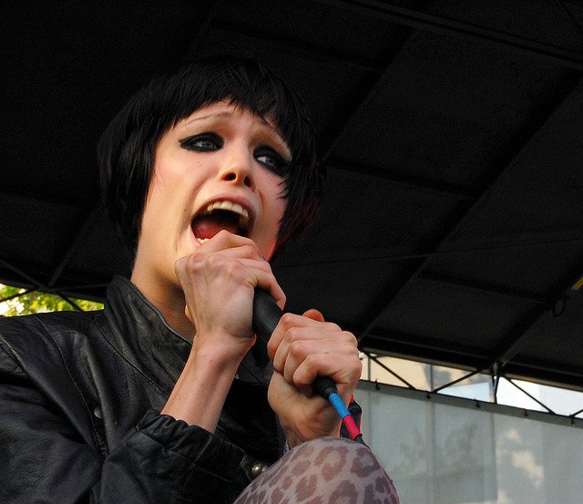 Crystal Castles' Alice Glass hospitalized, makes "The Decision" to play through pain UNLIKE CHRIS BOSH