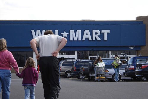 Walmart to rollback its Mp3 store. And by rollback, I mean roll it out back to the dumpster, because it's closing.