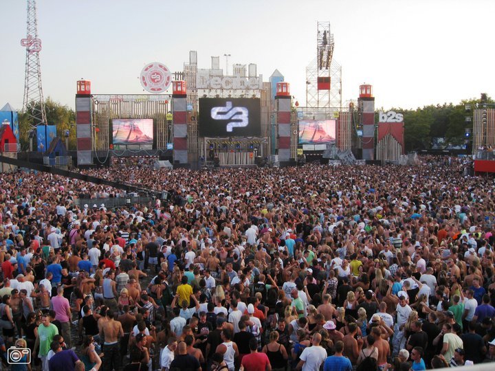 Decibel Festival announces line-up, celebrates ninth year by having a lazer tag party