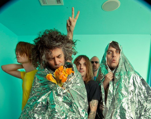 The Flaming Lips to release non-limited Heady Fwiends on June 26, hopefully follow it up with Footy Pawjamas LPs soon 